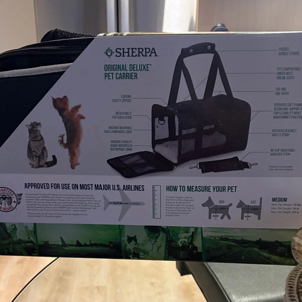 🥳 HOST PICK NIB SHERPA ORIGINAL DELUXE AIRLINE APPROVED PET CARRIER
